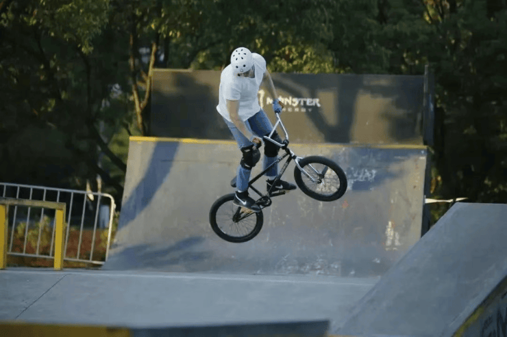 建发海宸最新价格 户型配套 属于什么档次 最新消息开元棋牌建发海宸售楼处欢迎您 2026楼盘评测(图8)