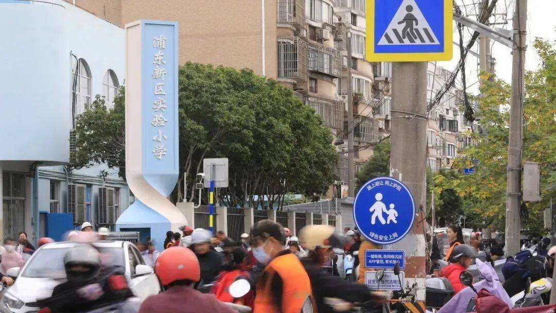 智云上海一座城的数智化呼吸ky开元棋牌万字回顾2025(图11) 智云上海一座城的数智化呼吸ky开元棋牌万字回顾2025(图11)