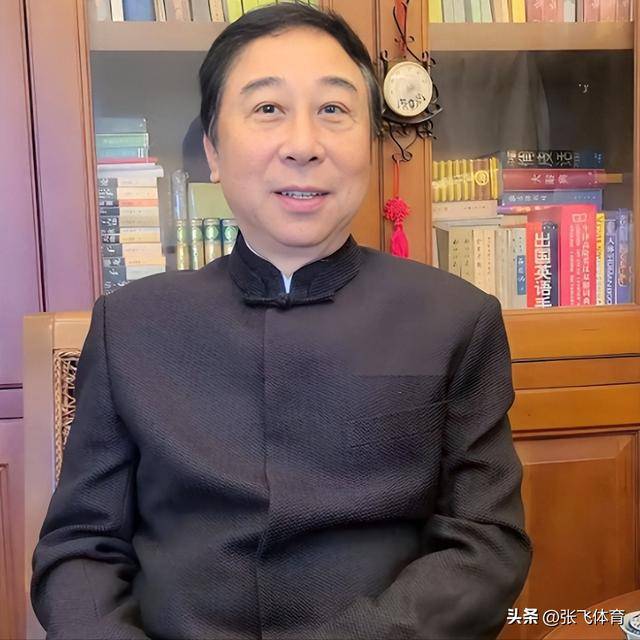 平小房纸箱衣服乱扔一次性口罩反复用开元棋牌68岁冯巩现状曝光住100(图3)